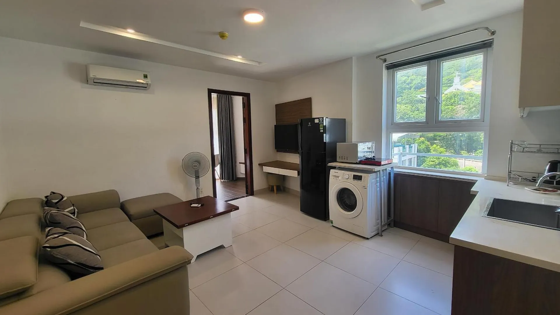 Seaside Homestay Beachfront Vung Tau